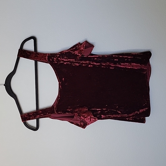 Lauren Conrad Romantic Twee Sweet Girly burgundy runway velvet cold shoulder top - Picture 6 of 7